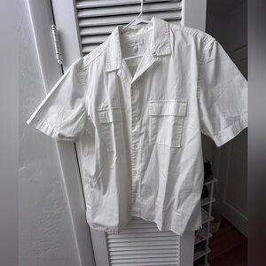 BR button shirt